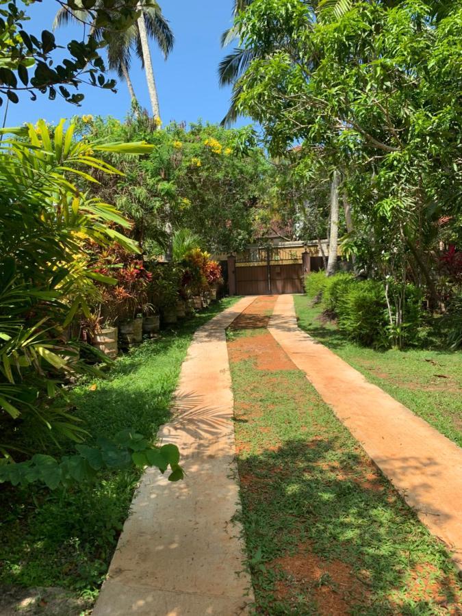 Tranquil Private Villa Near Bentota Beach Exterior foto